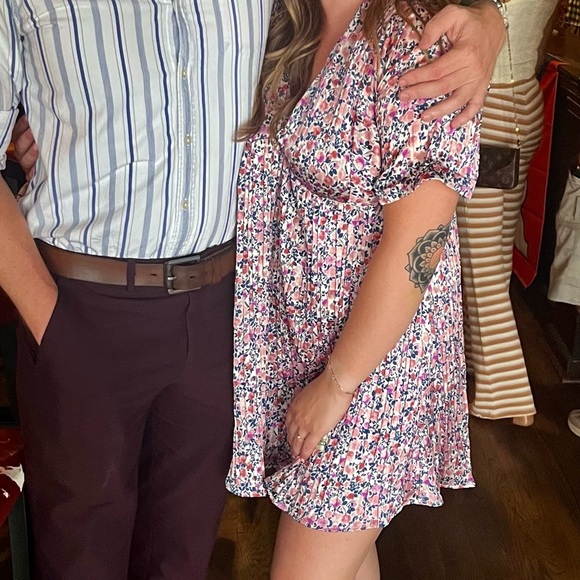 SOLD 🚫🚫🚫 BRAND NEW Lulus dress - Picture 4 of 5